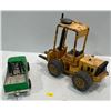 Image 2 : Vintage Tonka Toys Forklift 8H and Green Truck