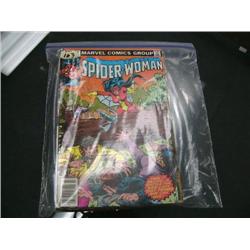 Lot of10 comic books: 2 Giant-Size Spider-Man, 2 Spider-Woman, 2 Amazing Spider-Man, 4 Strange Tales