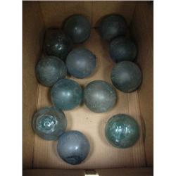 Lot of 12 Japanese glass floats (2)