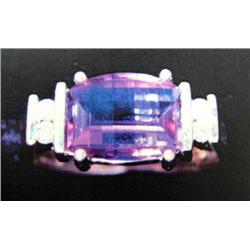 Amethyst and Diamond Lady's Ring 10 K yellow gold- amethyst is cushion shaped, faceted approx. 3.00 