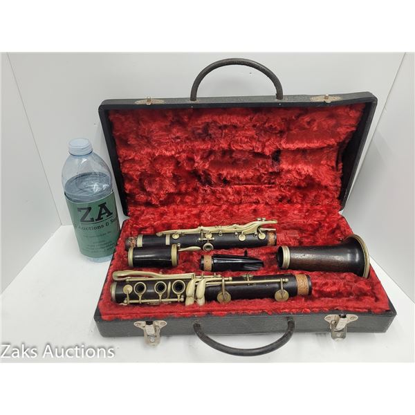 OLDER BARBIER WOODEN CLARINET IN CASE