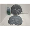 Image 1 : LOT OF 2 SLEEPING CAT STEPPING STONES