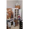 Image 1 : Cabinets & Craft Supplies Cat C