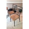 Image 4 : Drop-leaf Table and 2 Chairs - Cat C