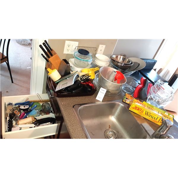 Corning Ware and Pyrex and more - Cat A