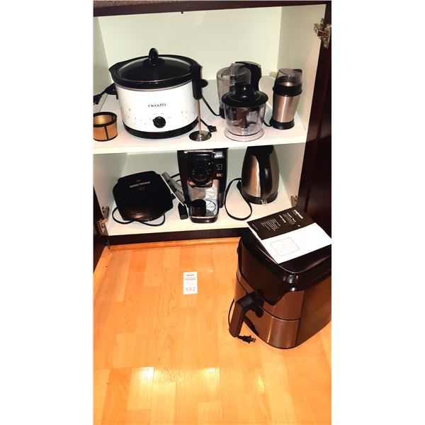 Keurig and B & D Appliances and more - Cat A