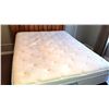 Image 8 : Sealy Posturepedic Mattress and Frame - Cat C