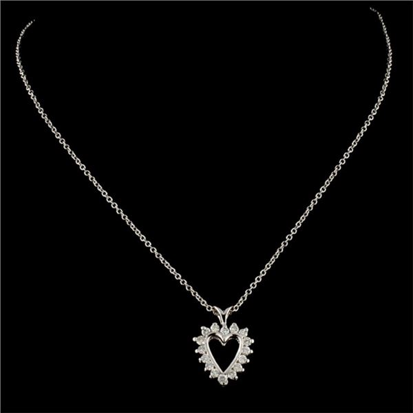 0.32ctw Diamond Pendant in 14K Gold