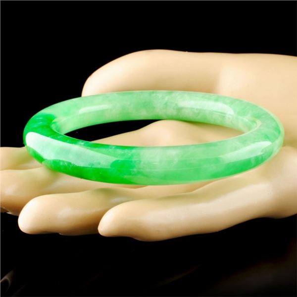 Fine Chinese Jadeite Green Bangle