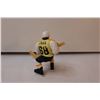 Image 5 : (3) Plastic Hockey Player Figures
