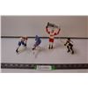 Image 1 : (4) Plastic Hockey Player Figures