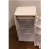 Image 4 : *Igloo Mini Fridge 18" x 18" x 32" (Consignor Says Working)