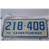 Image 2 : (2) Pairs of Saskatchewan License Plates 1976