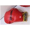 Image 3 : Spalding Pillow Punch Gloves (Wear on Inside of one glove)