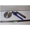 Image 1 : Tools: 7 1/4" Saw Blade, 12" Pipe Wrench, 8" Metal Sawz-All Blade