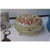 Image 3 : Vintage Metal Bird Tin, Jewelry Box, Flask, Key Chain