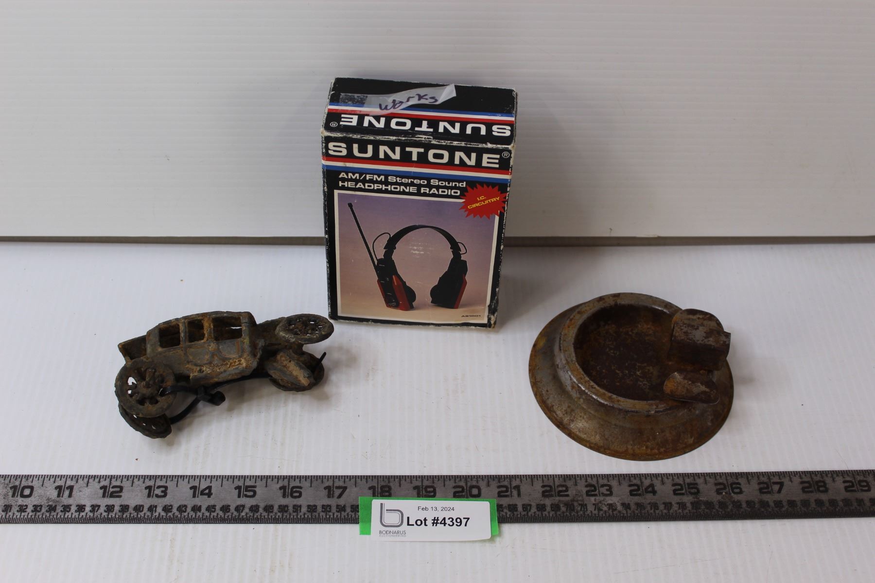 Metal Ashtray, Metal Ford Decor (Needs Welding), Suntone Radio ...
