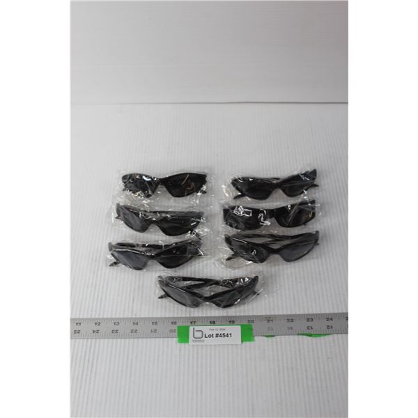 (7) Pairs of NOS Sunglasses