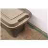 Image 4 : *74L Hybrid Plastic Tote with Lid