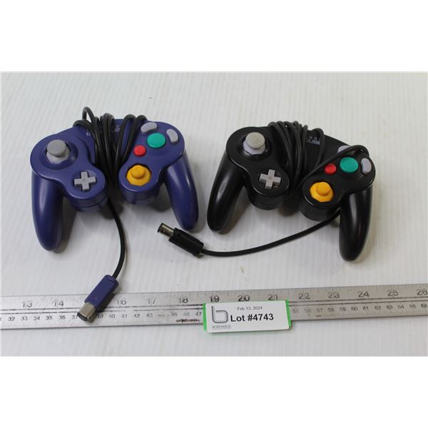 (2) Nintendo Game Cube Controllers