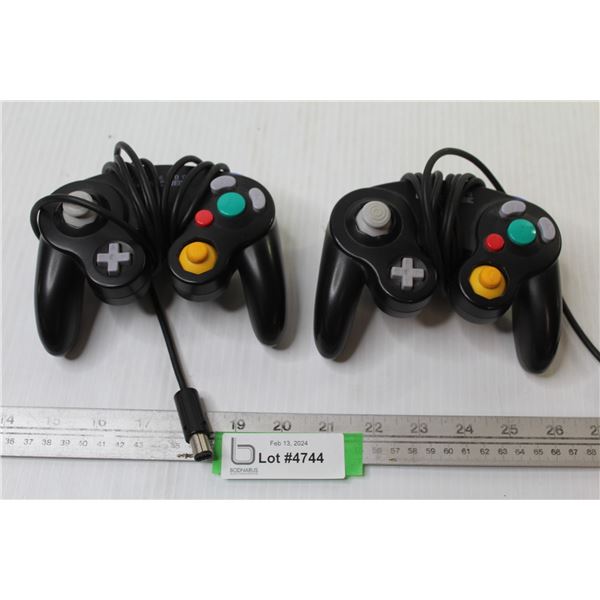 (2) Nintendo Game Cube Controllers