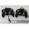 Image 1 : (2) Nintendo Game Cube Controllers