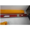 Image 4 : 4' Level With Case
