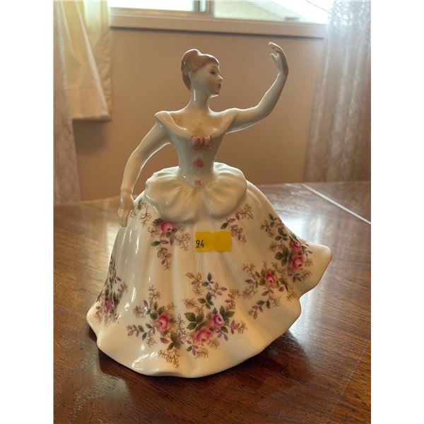 Royal Doulton Figurine Shirley 1984 Edition 7Lx8H