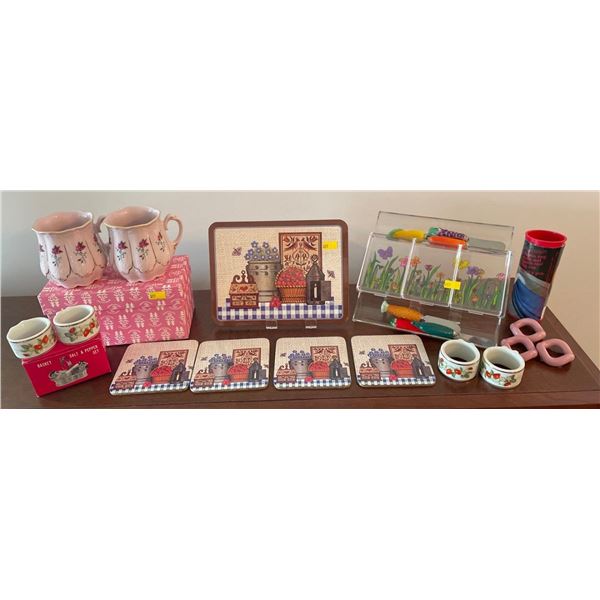 New In Box Set Of 2 Fine Bone China Coffee Mugs - Made In Czechoslovakia & More