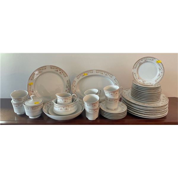 8 Piece Premiere Fine China Set - Rose Terrace, Made In Japan