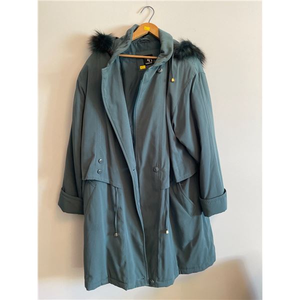 Ladies Extra Large Green Designer Jacket - Made By Thunder Bay
