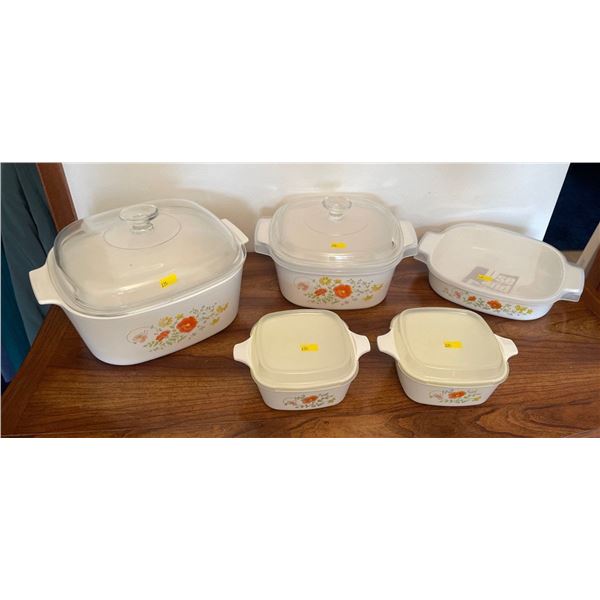 Brand New Vintage Corning Ware Set With Glass & Plastic Lids