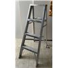 Image 2 : 3 Step Painter's Ladder Model #504