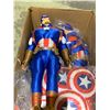 Image 2 : BOX OF CAPTAIN AMERICA 18" PLUSH FIGURE