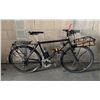 Image 1 : SPECIALIZED STUMP JUMPER 21 SPEED BICYCLE (FRONT WHEEL LOCKED)