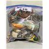 Image 3 : 2 BAGS OF ASSORTED COSTUME JEWELRY