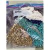 Image 5 : 2 BAGS OF ASSORTED COSTUME JEWELRY