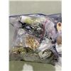 Image 3 : 2 BAGS OF ASSORTED COSTUME JEWELRY