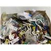 Image 2 : BOX OF ASSORTED COSTUME JEWELRY