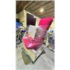 Image 2 : PALLET OF STUFFED ANIMALS, COUCH, MIRROR AND MORE