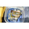 Image 2 : BIN OF ASSORTED SPORTED SPORTS CARDS