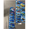 Image 2 : Nice Lot Of Hot Wheels Collector Cars