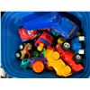 Image 8 : SHELF OF ASSORTED TOYS