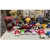 Image 2 : BOX OF ASSORTED M&M'S COLLECTABLES