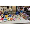 Image 3 : BOX OF ASSORTED M&M'S COLLECTABLES