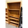 Image 2 : 5 TIER BOOKSHELF
