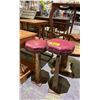Image 2 : 2 VINTAGE STOOLS