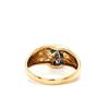 Image 4 : Chevron-Shaped Blue Sapphire Ring Town & Country