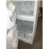 Image 2 : Frigidaire Fridge