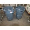 Image 1 : 2 Brute Garbage Cans On wheels